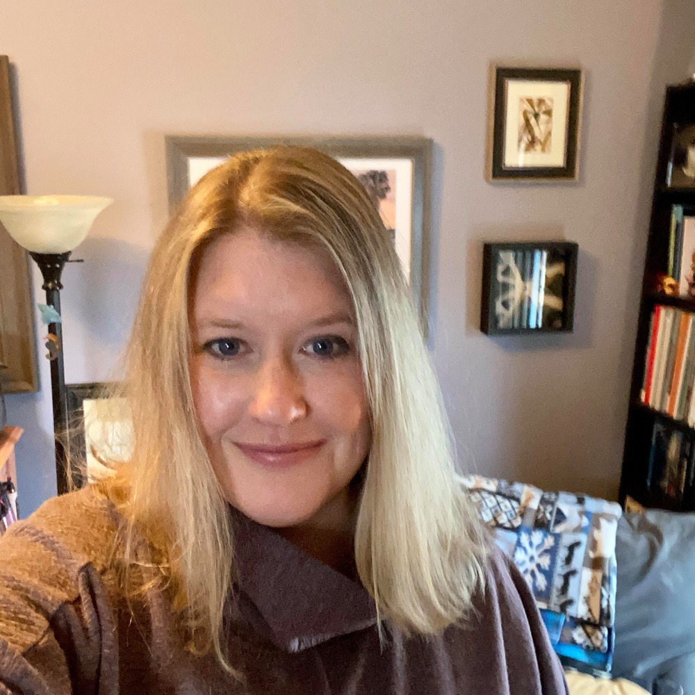 Meet your Posher, Lisa